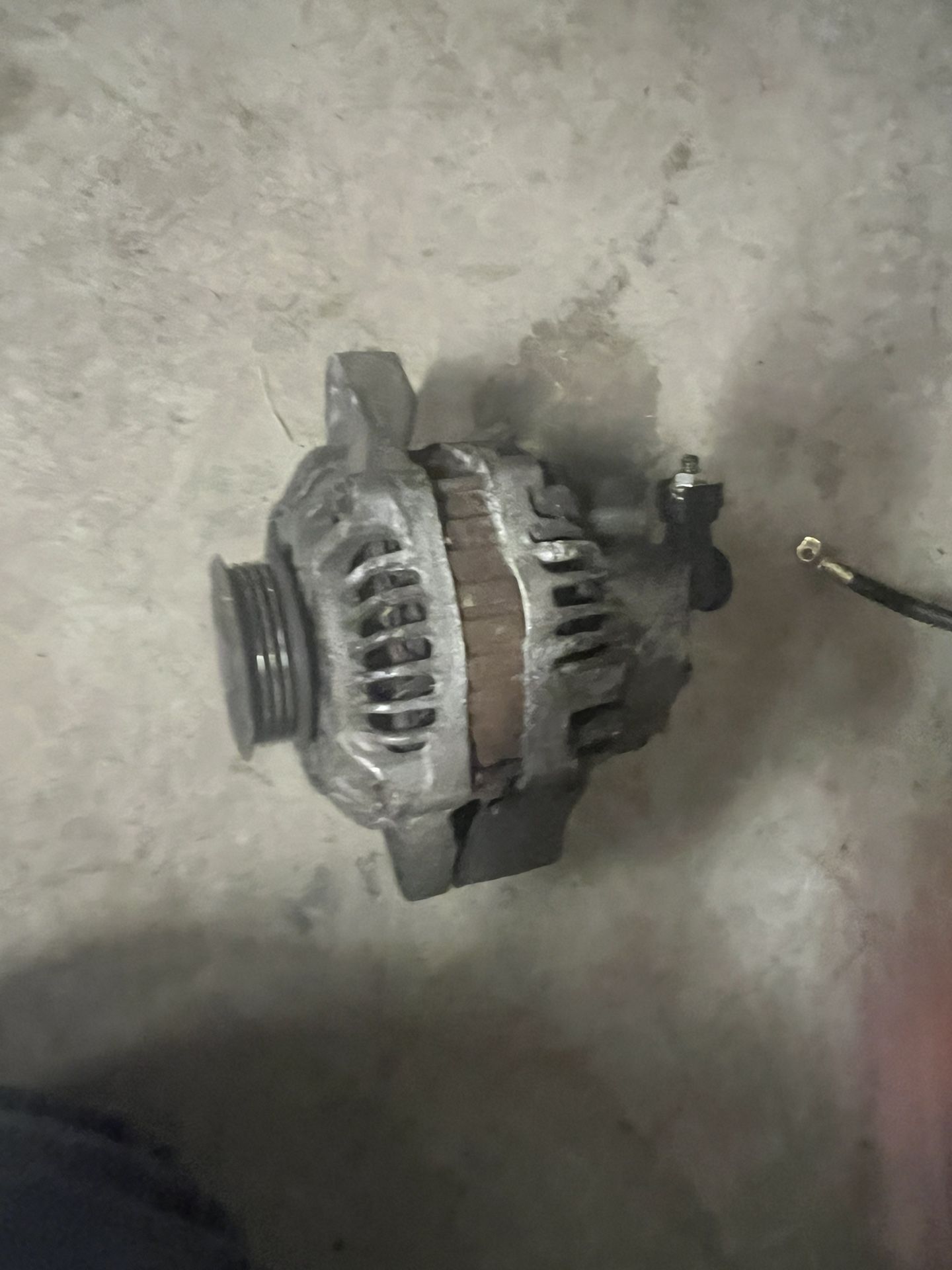 Honda Civic 98-00 D16Y8 Alternator And Dizzy