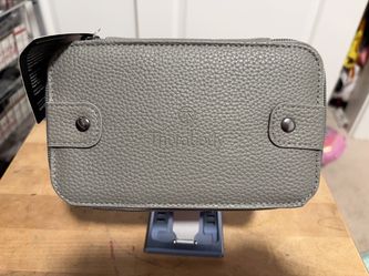 Therabody grey modular amenity kit pouch