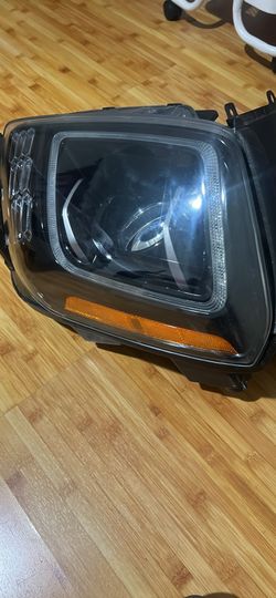 Headlights Kia tulleride 2020-2022 OEM