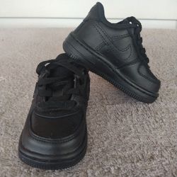 Nike Force 1 LE size 4c