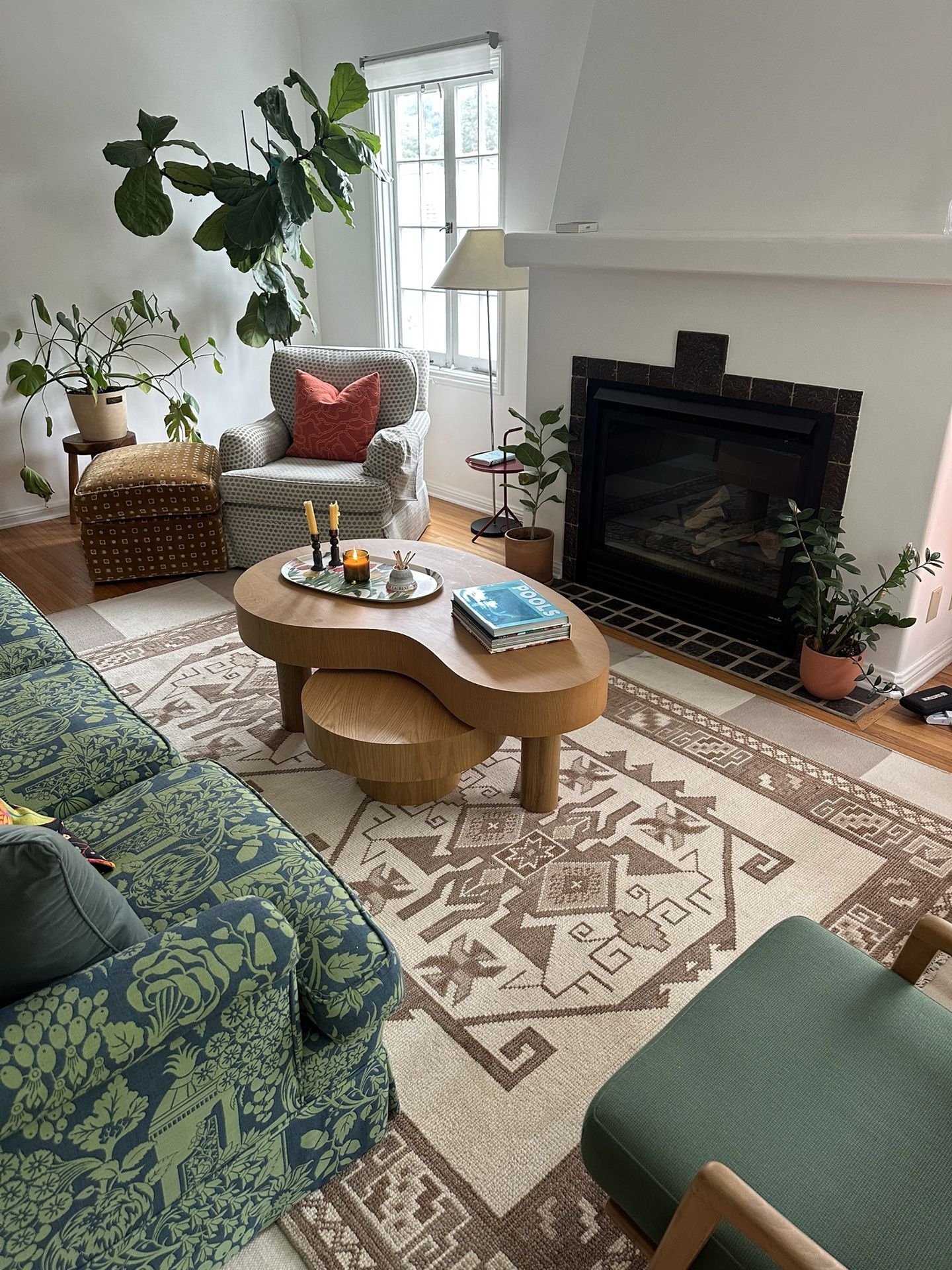  Modern Two Tiered Kidney Coffee Table