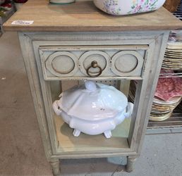 Nadeau Side Table, 30"H x 16"W x 14"D, PLEASE READ DESCRIPTION