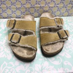 Birkenstock  Women’s Arizona Sherpa Sandals Size 38