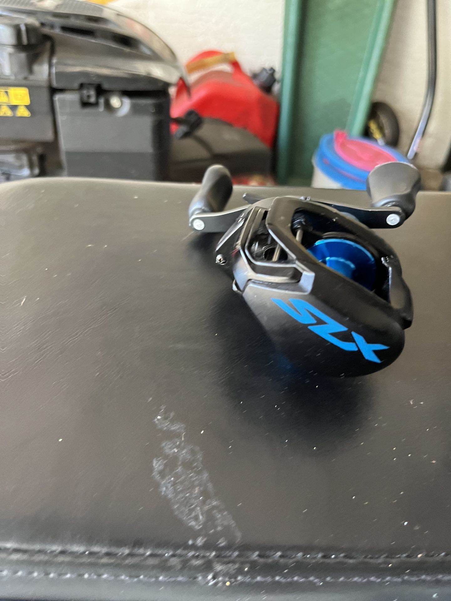 Shimano slx fishing reel