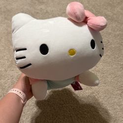 Hello Kitty (from Round1)