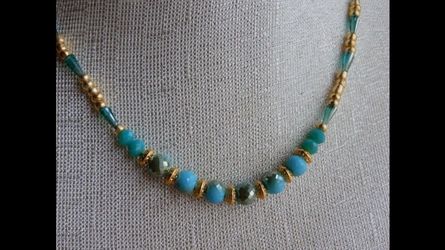 Necklace and bracelet set