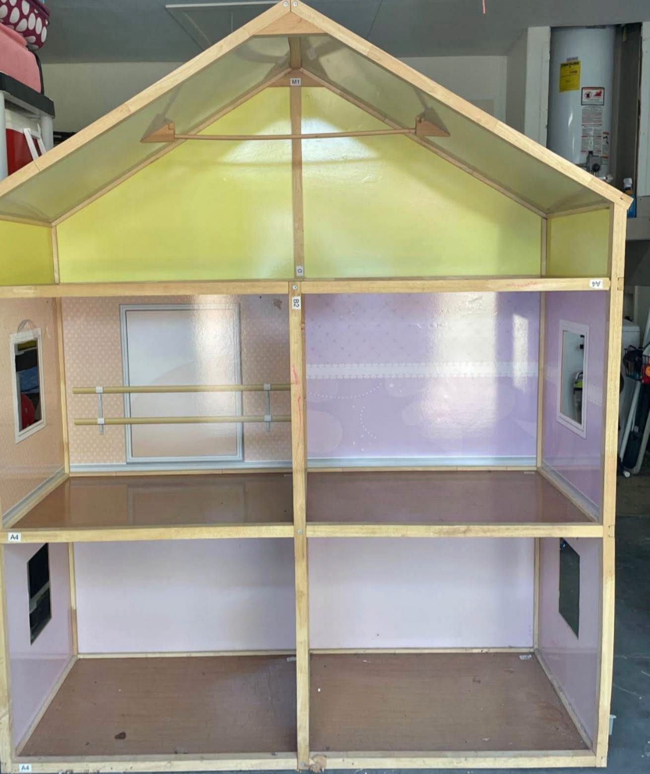 6 Ft Doll House