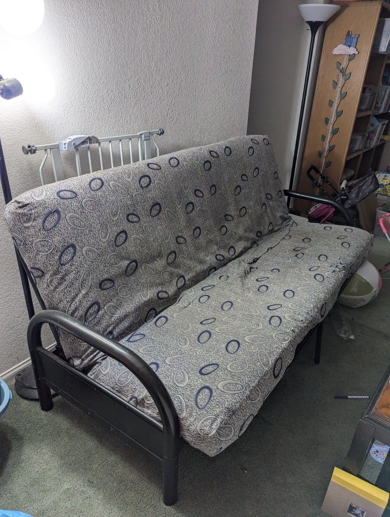 Black Futon