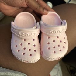 Light Pink Crocs 4c