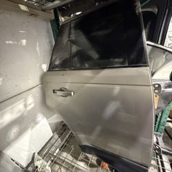 2006-2013 RANGE ROVER SPORT Passenger Rear Side RH Door Shell Assembly OEM Gold