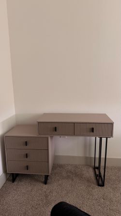 vanity desk