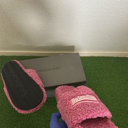 (NEW)  Balenciaga Faux Fur Slide Slippers Pink Men's Size 9 