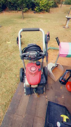 Troy-Bilt 2600 PSI Gas Pressure Washer