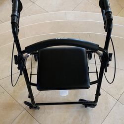 Walker With Seat And Breaks  handicap