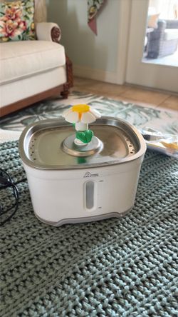 Automatic Pet Water Fountain with Replacement Cartridge