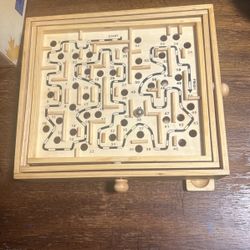 Labyrinth Game 