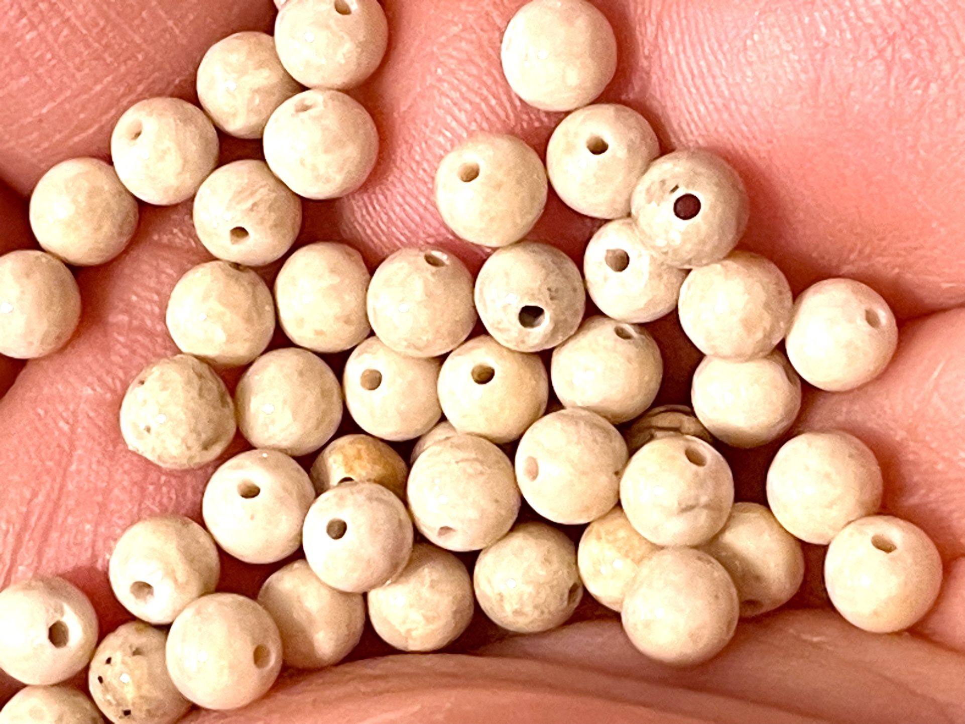 79 4mm Riverstone Beads