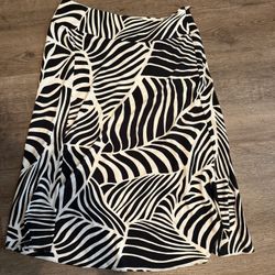 Ladies Kenneth Cole Skirt Sz Small
