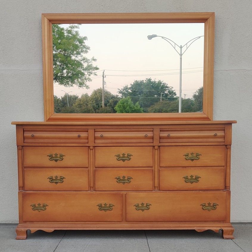 Dresser Maple Bureau Mirror Chest of 11 Drawers