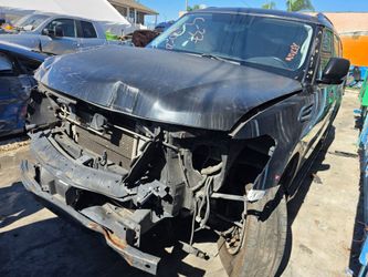 2019 Nissan Armada Only Parts Solamente Partes