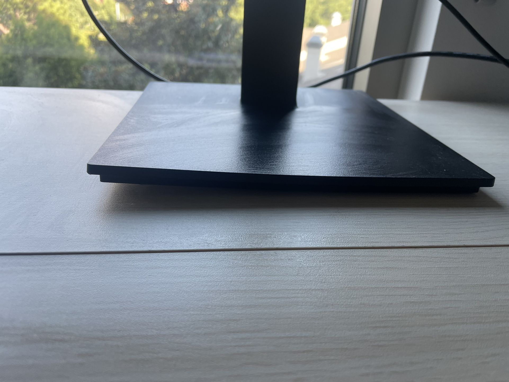 LG Monitor 27” 3840x2160