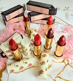Lipsticks labiales makeup limited edition brand new $25 each firm