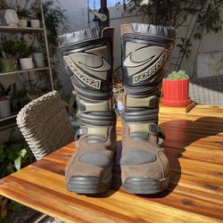 Used Forma Adventure Motorcycle Boots Size 45, 11 Us