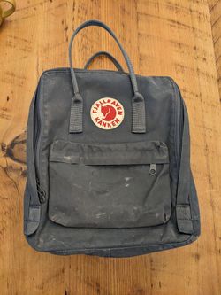 Fjällräven Kånken Backpack – Gray