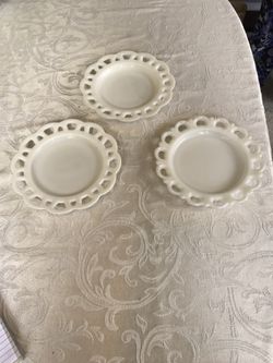 Vintage Anchor Hocking Lace Edge Plates, Set Of 3