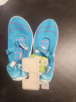Kids water shoes