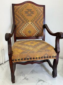 Wood wool carved chair
