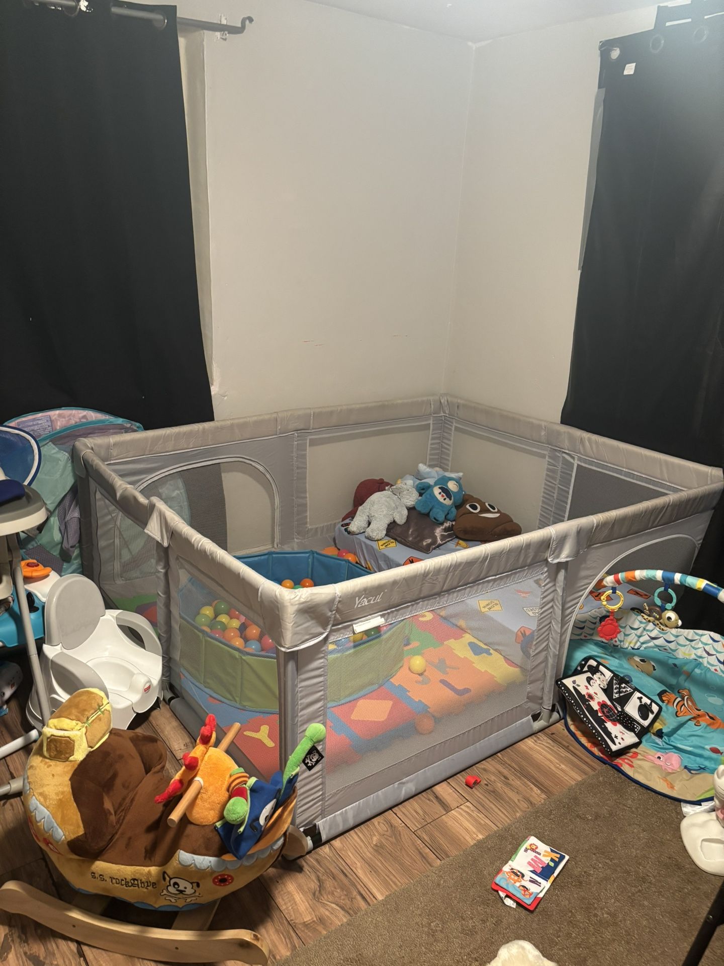 Large Play Pen