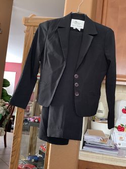 Misses black suit