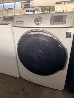 Samsung Front load washer 5.2 cu ft