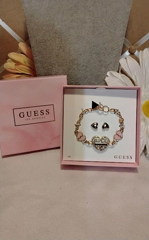 Beautiful Guess Goldtone Heart Bracelet $18