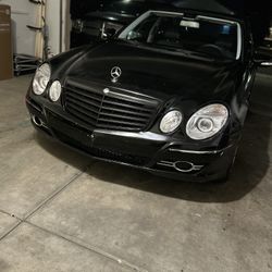 2008 Mercedes E550 V8  Smooth Ride, Strong Motor