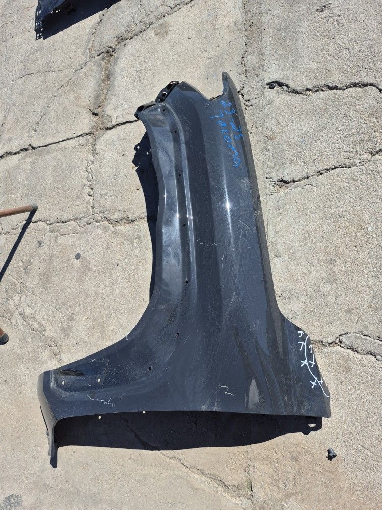 Toyota Tacoma Left Fender Oem