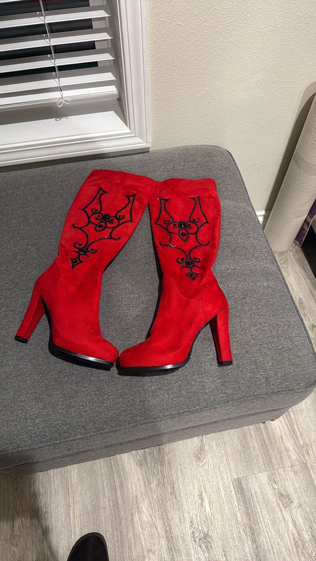 New Boots Size Size 7