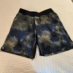 Fabletics Men's Franchise Shorts Atlas Blue Green MEDIUM