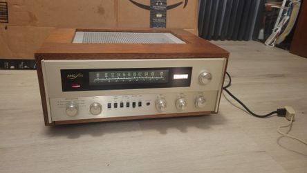 Rare Vintage McIntosh MAC 1500 best tube receiver.