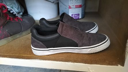 Zara Boys sz 3 dark grey suede and black slip ons