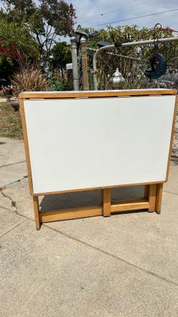 Kids art and crafts table foldable Dry erase board table