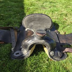 Horse Saddle - Leather