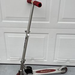 Kids Red Razor Scooter