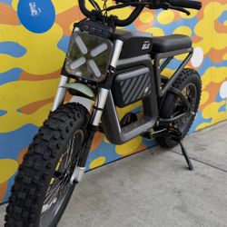 Forever Blu Black Sand 