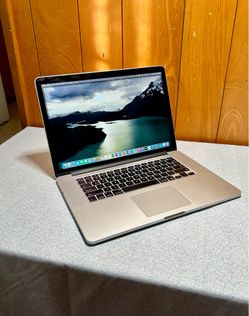 Apple MacBook Pro 15” Retina i7/16GB/500GB SSD $350