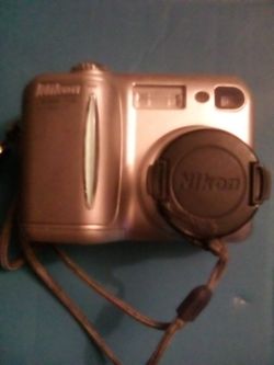 NIKON COOLPIX 4300