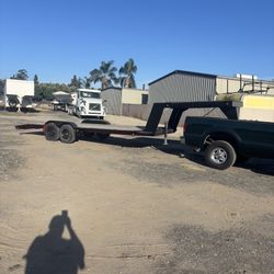 Flatbed 5th Wheel