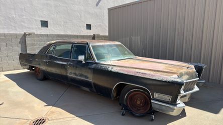 Cadillac Limosine