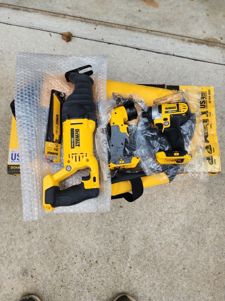 Dewalt 3 Piece Tool Set